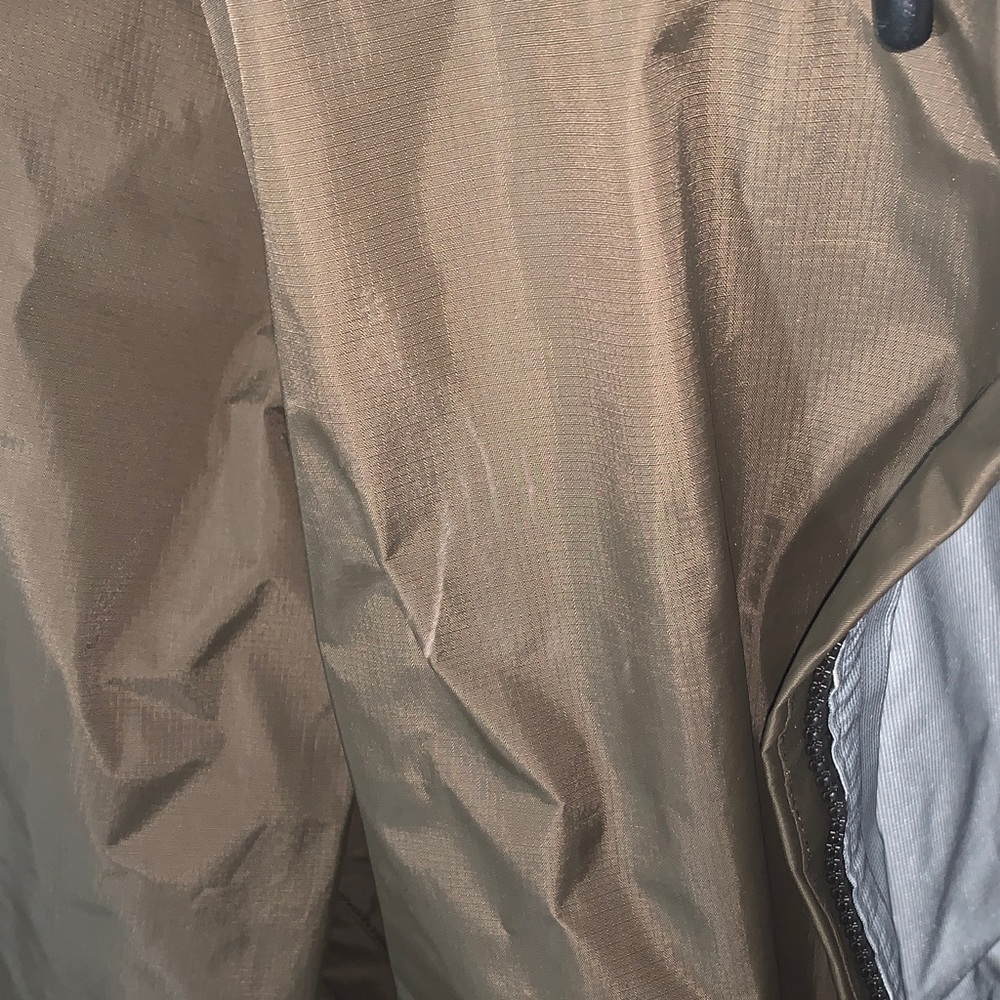Patagonia Men's Raincoat Jacket - Picture 3 of 4
